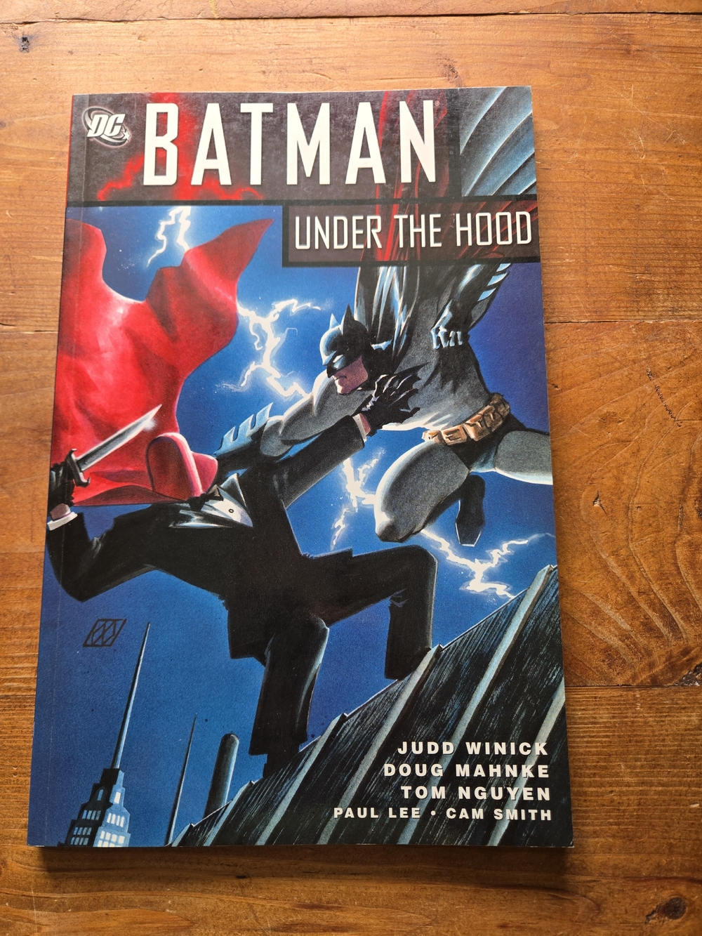 DC Batman Under The Hood-graphic Novel